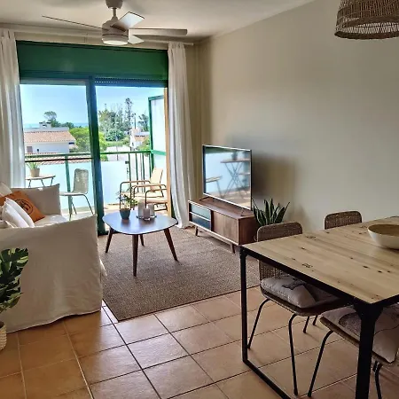 Apartment Looking At The Sea *
