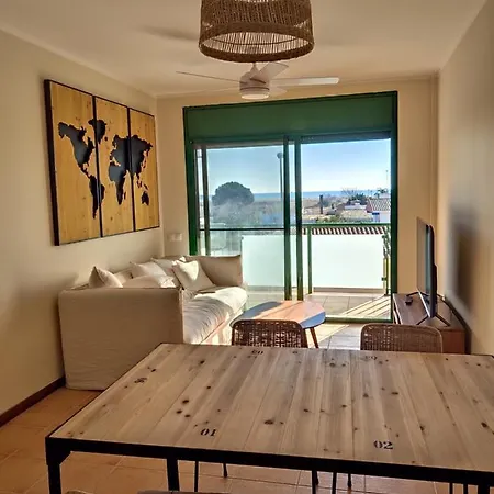 Looking At The Sea Apartment Amposta